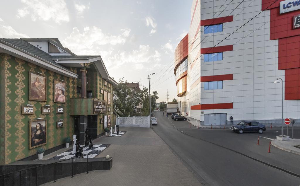 Weekend Boutique Hotel Chisinau Exterior foto
